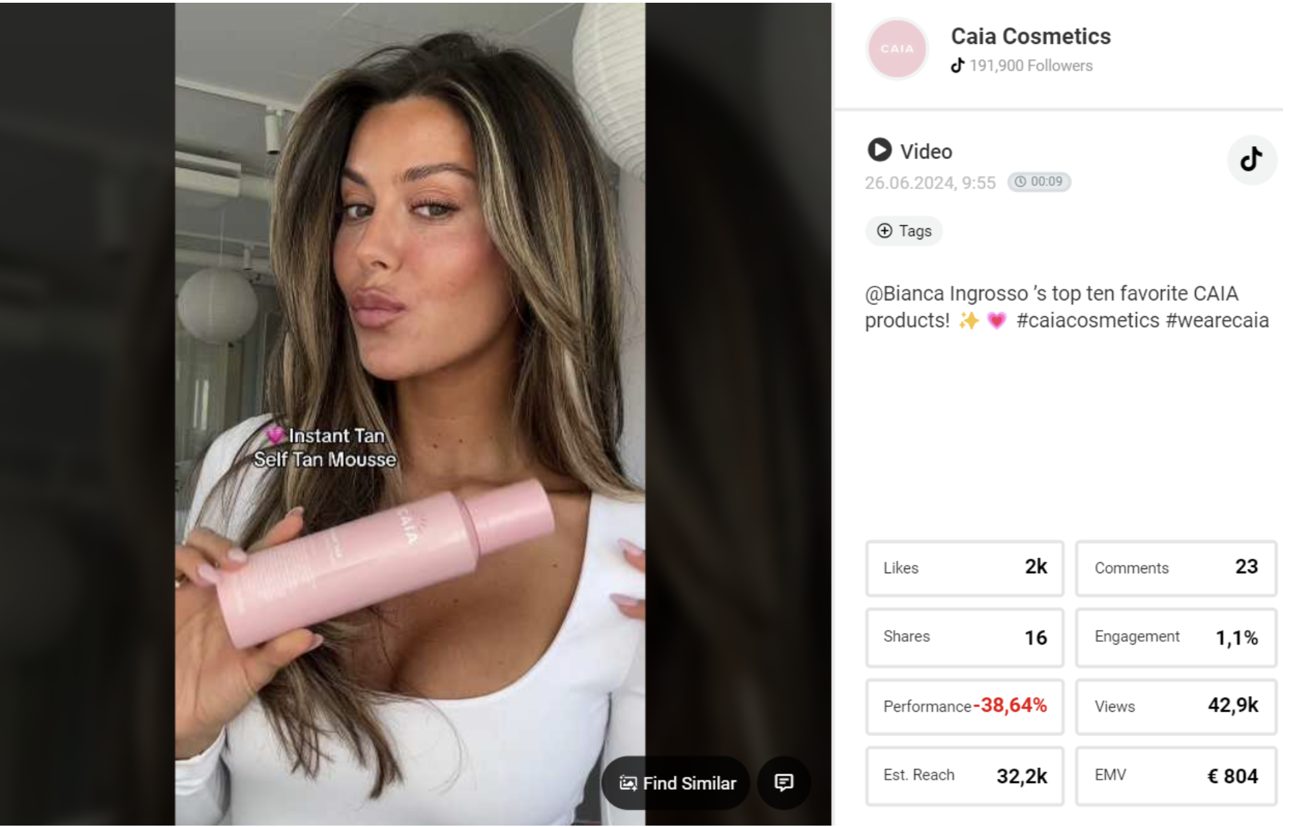 TikTok von Bianca der das neue Bräunungsmousse der Marke zeigt